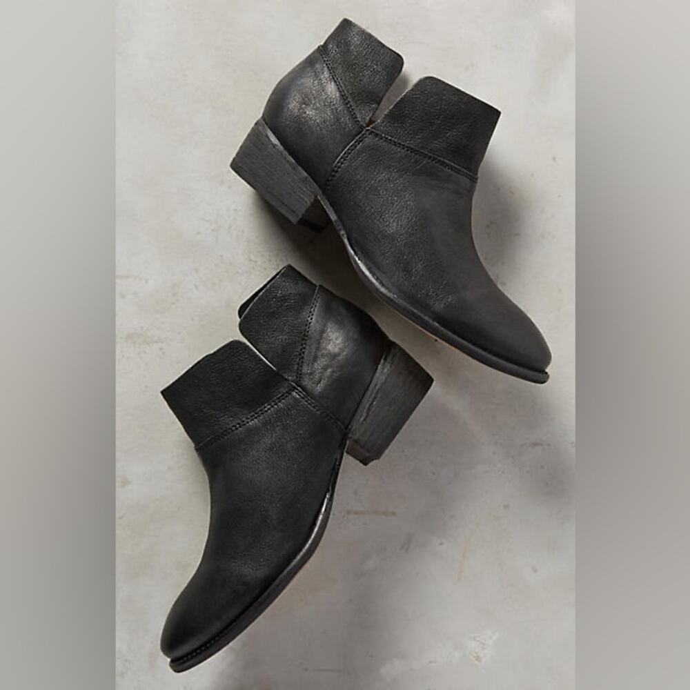Anthropologie Seychelles Snare Black Leather Ankle Boots 8 shiny‎ floppy shoes